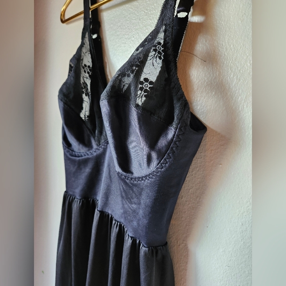Vintage Black Slip - Picture 3 of 4